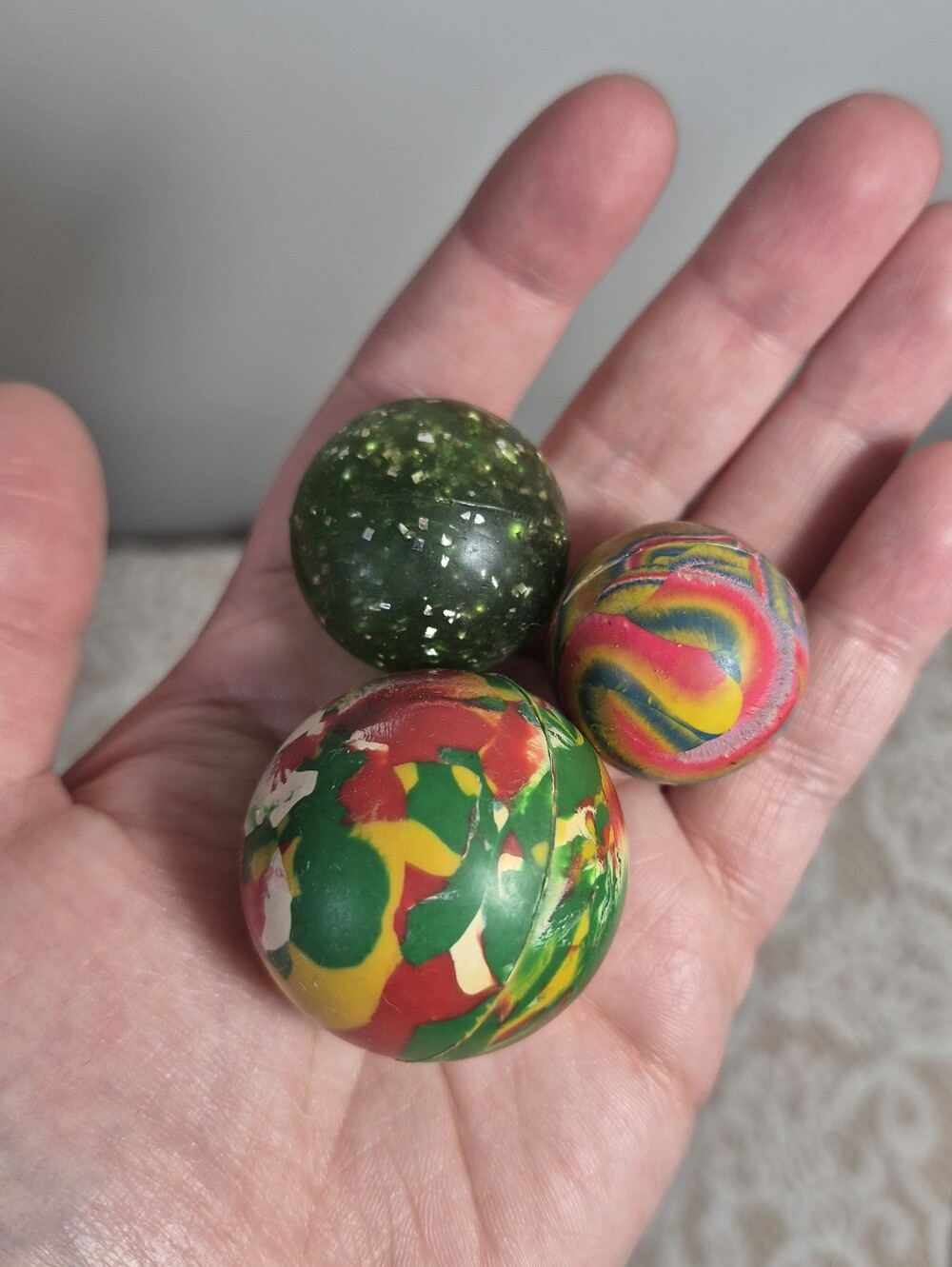 15 Vintage Bouncy Balls - Picture 3 of 3